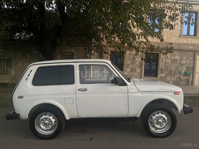 LADA (VAZ) Niva 1996, 122,299 km - 1.7 l - Qazax
