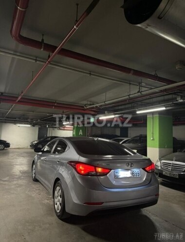 Hyundai Elantra 2015, 120,000 km - 1.8 l - Bakı