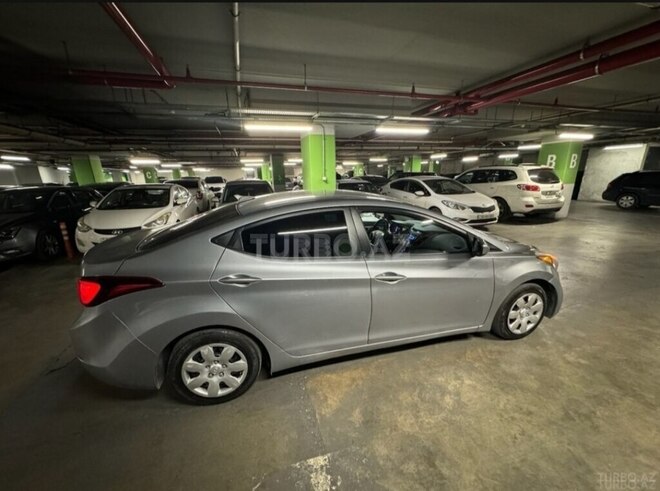 Hyundai Elantra 2015, 120,000 km - 1.8 l - Bakı