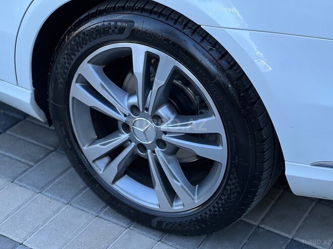 Mercedes E 220 d 2014, 280,000 km - 2.2 l - Gəncə