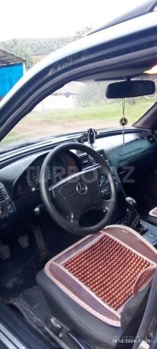 Mercedes C 200 2000, 452,000 km - 2.0 л - Bakı
