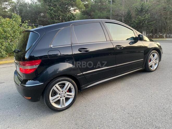 Mercedes B 180 2009, 156,000 km - 1.7 l - Sumqayıt