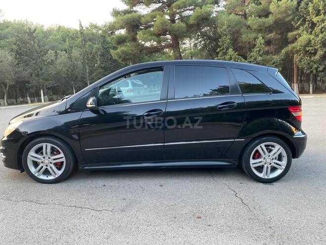Mercedes B 180 2009, 156,000 km - 1.7 l - Sumqayıt