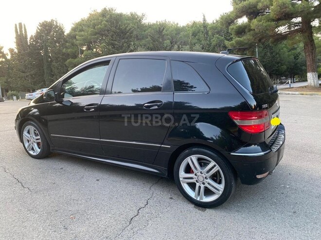 Mercedes B 180 2009, 156,000 km - 1.7 l - Sumqayıt