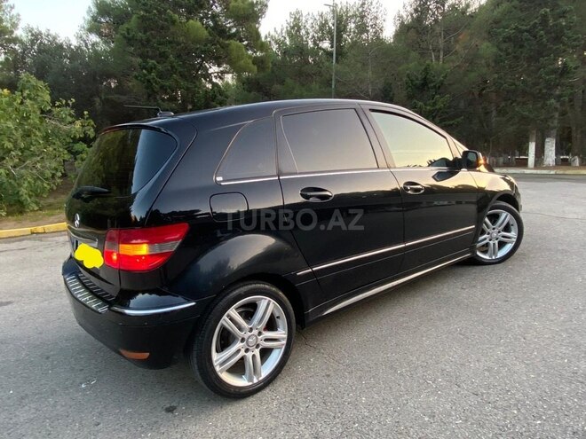 Mercedes B 180 2009, 156,000 km - 1.7 l - Sumqayıt