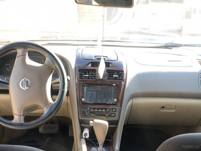 Nissan Maxima-6