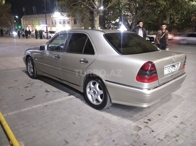 Mercedes C 220 1995, 478,355 km - 2.2 l - Gəncə