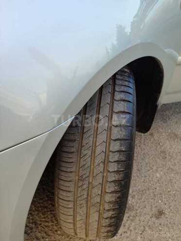 Toyota Corolla 2005, 236,000 km - 1.4 л - Bakı