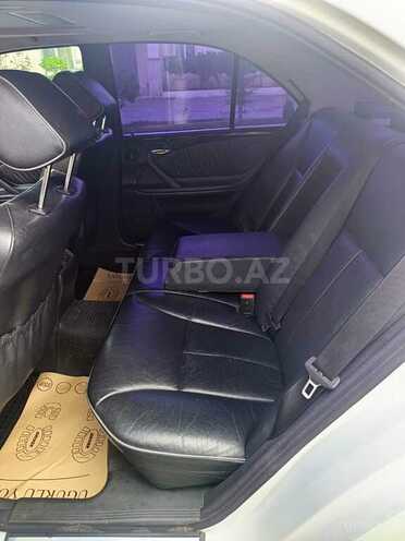 Mercedes E 240 2000, 248,000 km - 2.4 l - Bakı