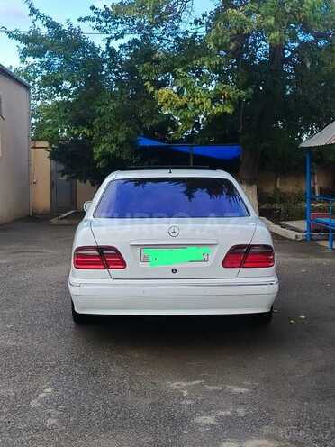 Mercedes E 240 2000, 248,000 km - 2.4 l - Bakı