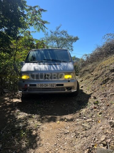 Mercedes Vito 2000, 22,470 km - 2.2 л - Tovuz