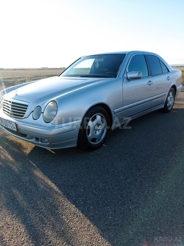Mercedes E 240 2000, 342,000 km - 2.4 l - Kürdəmir