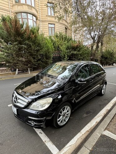 Mercedes B 180 2010, 179,000 km - 1.7 l - Bakı