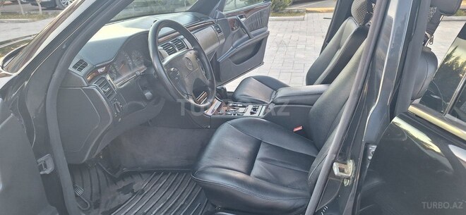 Mercedes E 240 2000, 245,145 km - 2.6 l - Sabirabad