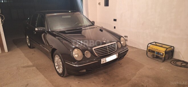 Mercedes E 240 2000, 245,145 km - 2.6 l - Sabirabad