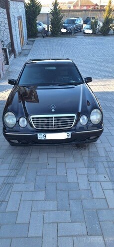 Mercedes E 240 2000, 245,145 km - 2.6 l - Sabirabad