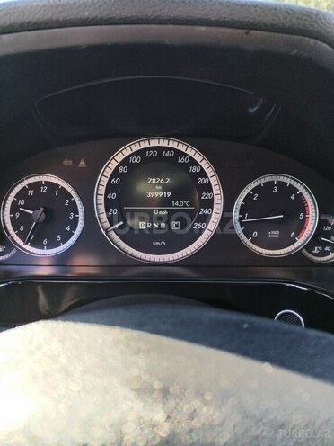 Mercedes E 220 d 2009, 399,919 km - 2.2 l - Ucar