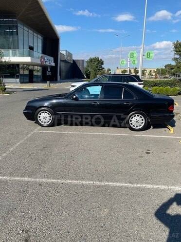 Mercedes E 320 2000, 403,935 km - 3.2 l - Bakı