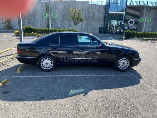 Mercedes E 320 2000, 403,935 km - 3.2 l - Bakı