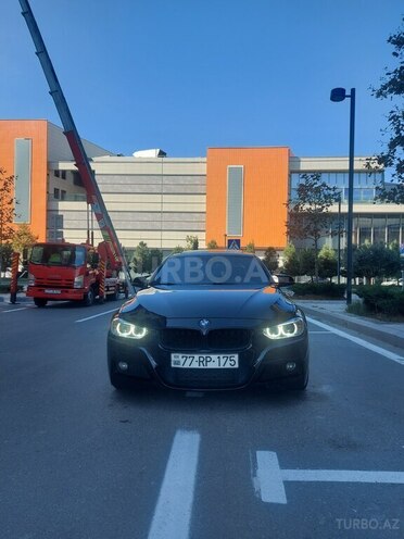 BMW 320-1