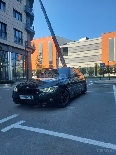 BMW 320-2