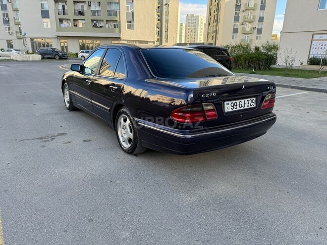 Mercedes E 270 2000, 270,000 km - 2.7 l - Bakı
