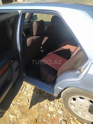 Mercedes E 230 1991, 250,000 km - 2.3 l - Bakı