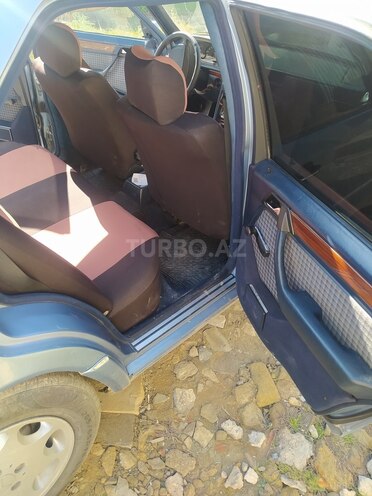Mercedes E 230 1991, 250,000 km - 2.3 l - Bakı