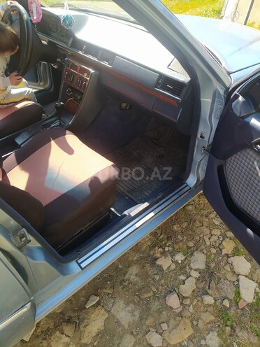 Mercedes E 230 1991, 250,000 km - 2.3 l - Bakı