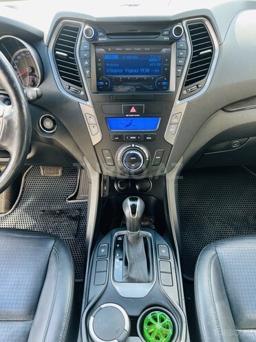 Hyundai Santa Fe 2013, 186,000 km - 2.0 l - Zaqatala
