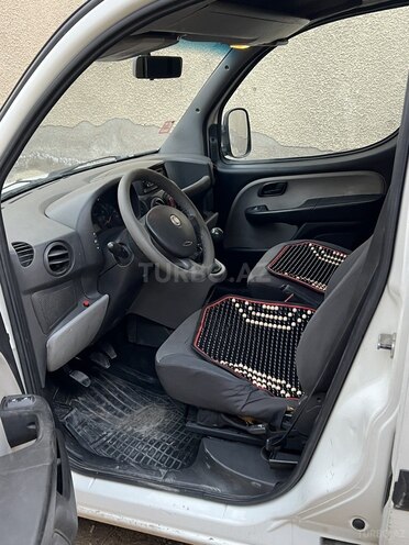 Fiat Doblo 2011, 235,000 km - 1.3 l - Bakı