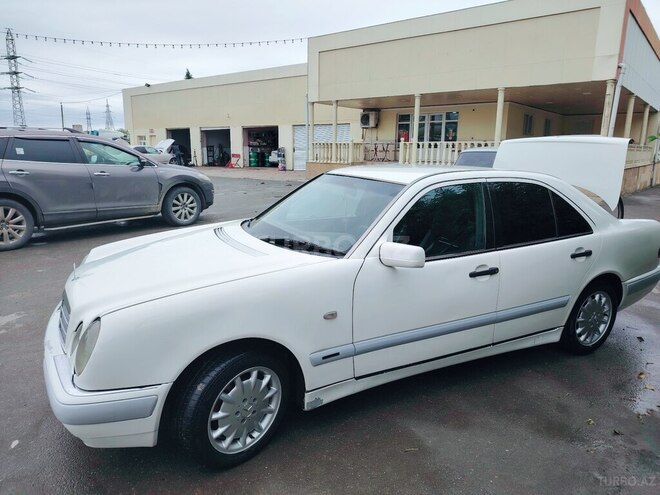 Mercedes E 290 1997, 507,000 km - 2.9 l - Yevlax