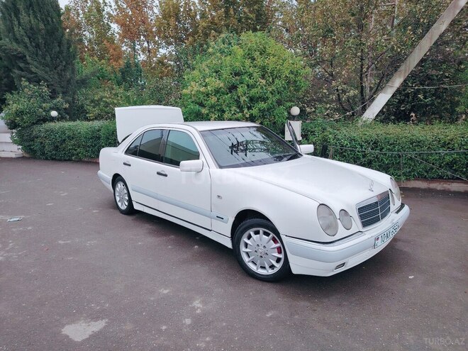 Mercedes E 290 1997, 507,000 km - 2.9 l - Yevlax