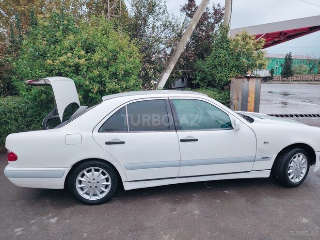 Mercedes E 290 1997, 507,000 km - 2.9 l - Yevlax