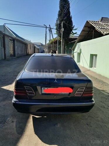 Mercedes E 220 d 2000, 250,000 km - 2.2 l - Gəncə