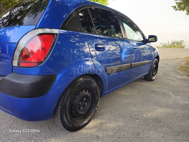 Kia Rio 2005, 250,000 km - 1.5 l - Quba