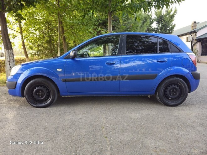 Kia Rio 2005, 250,000 km - 1.5 l - Quba