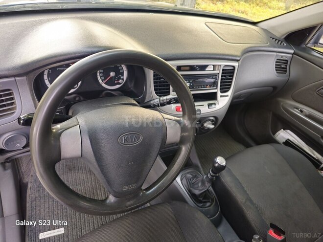 Kia Rio 2005, 250,000 km - 1.5 l - Quba