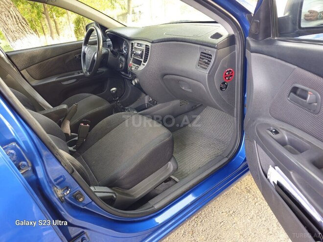 Kia Rio 2005, 250,000 km - 1.5 l - Quba