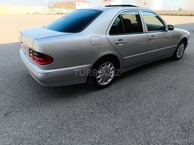 Mercedes E 220 d 1999, 415,560 km - 2.2 l - Bakı