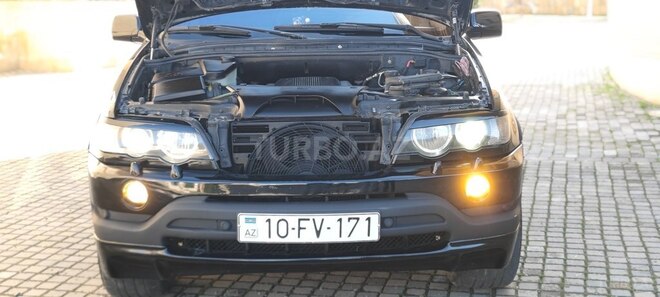 BMW X5 2003, 365,000 km - 4.4 l - Quba