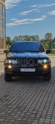 BMW X5 2003, 365,000 km - 4.4 l - Quba