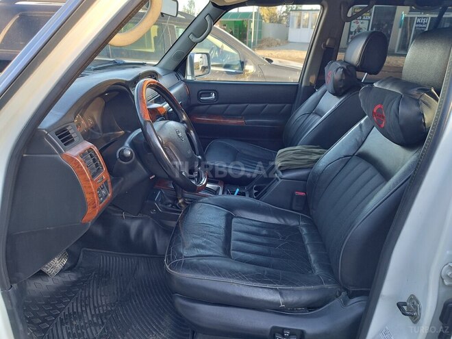 Nissan Patrol 2011, 286,000 km - 3.0 л - Bakı