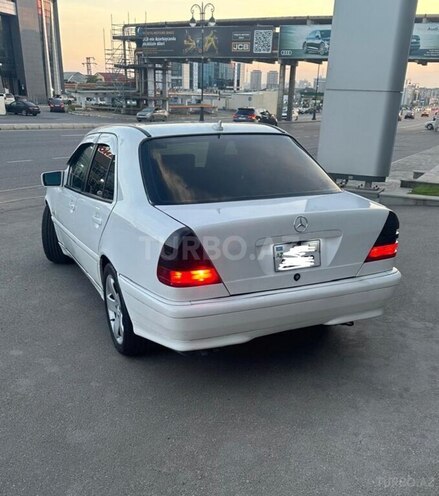 Mercedes C 220 d 2000, 385,693 km - 2.2 l - Bakı