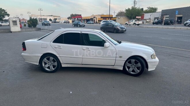 Mercedes C 220 d 2000, 385,693 km - 2.2 l - Bakı