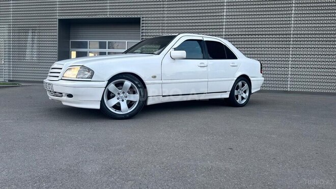 Mercedes C 220 d 2000, 385,693 km - 2.2 l - Bakı