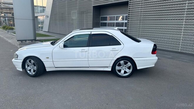 Mercedes C 220 d 2000, 385,693 km - 2.2 l - Bakı