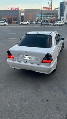 Mercedes C 220 d 2000, 385,693 km - 2.2 l - Bakı