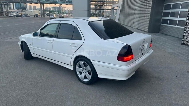 Mercedes C 220 d 2000, 385,693 km - 2.2 l - Bakı