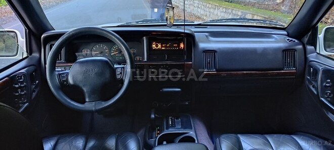 Jeep Grand Cherokee 1996, 271,000 km - 5.2 l - Qax
